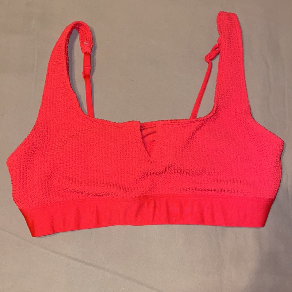 NWOT VS-SPORT Gym2Swim Sports Bra